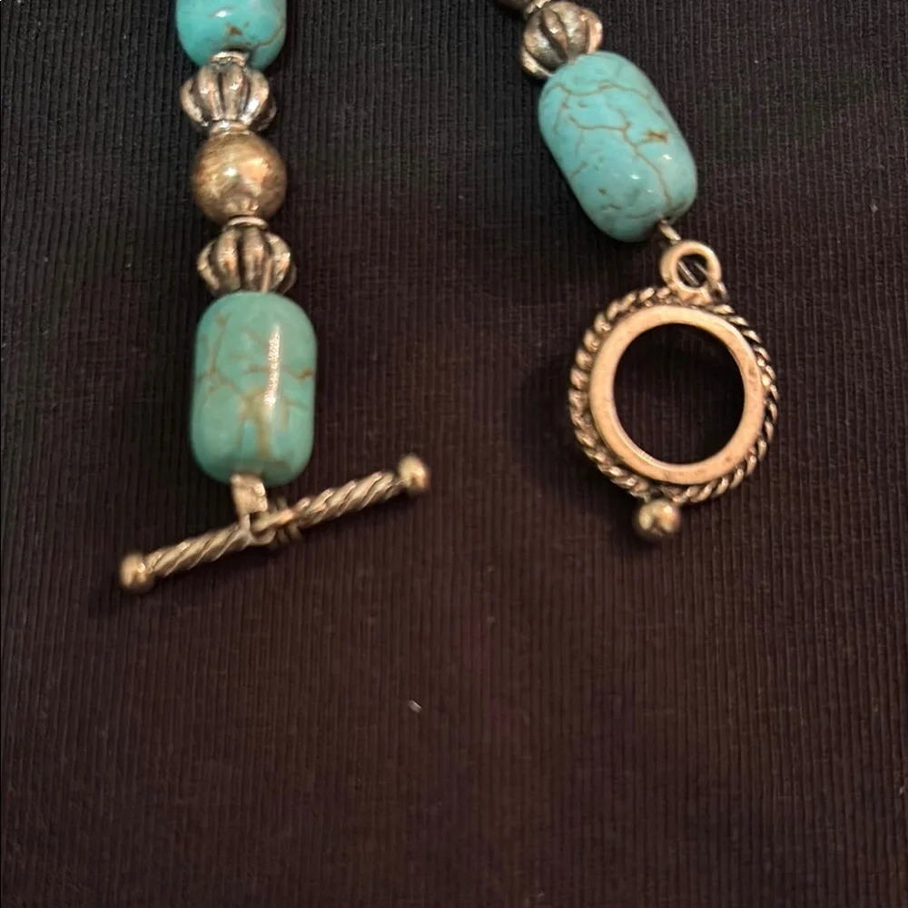 Turquoise and Silver Heart Pendant Necklace - Picture 4 of 7